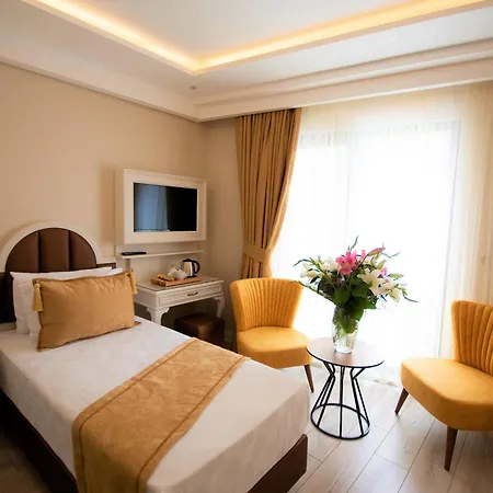 苏他那梅波斯酒店