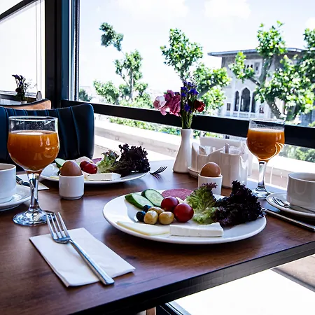 苏他那梅波斯酒店 酒店 4*