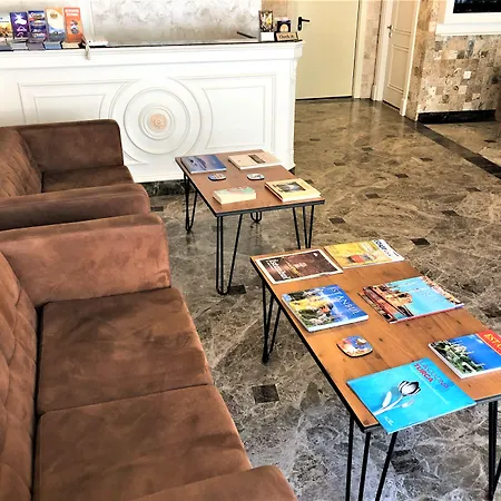 苏他那梅波斯酒店 4*