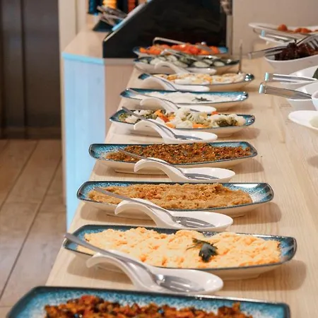 苏他那梅波斯酒店